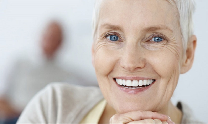 Tiêu chí chọn nha khoa trồng răng implant cho người già